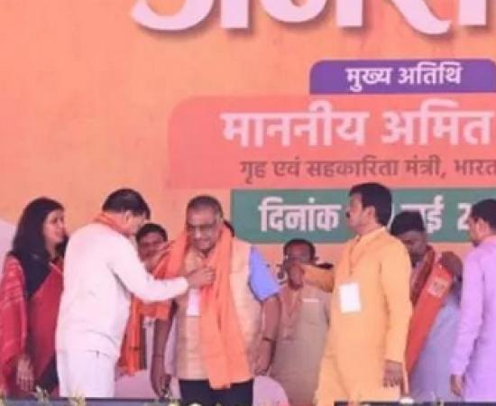 Former PCCF Rakesh Chaturvedi started political innings with BJP, Chaturvedi joined BJP before Amit Shah's public meeting in Katghora, Chhattisgarh, Khabargali