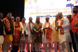 Congress stalwarts including Shishupal Shori join BJP, a day before Bastar elections, more than 700 people join BJP again, Chhattisgarh, Khabargali