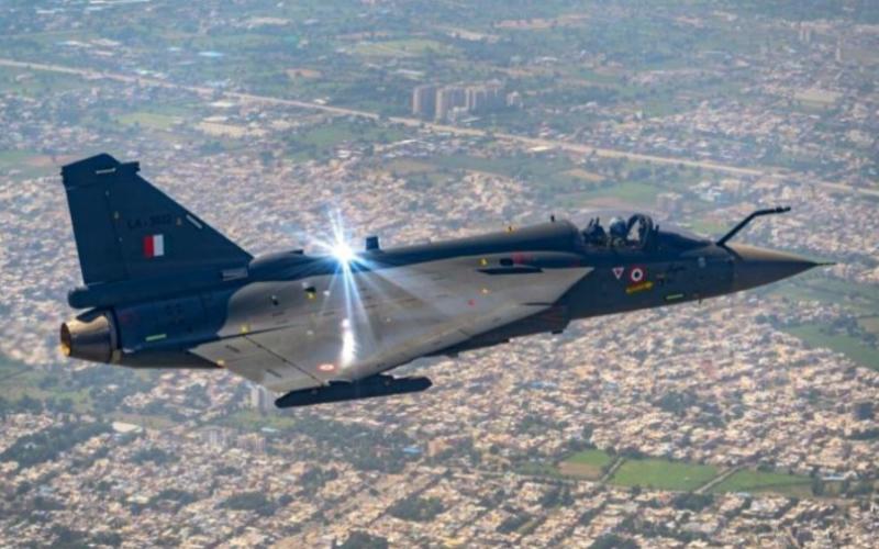 The Air Force will get a new boost, the Army will get 97 Tejas aircraft to replace the MiG-21, an agreement between the Ministry of Defense and HAL hindi News big News latest News khabargali 