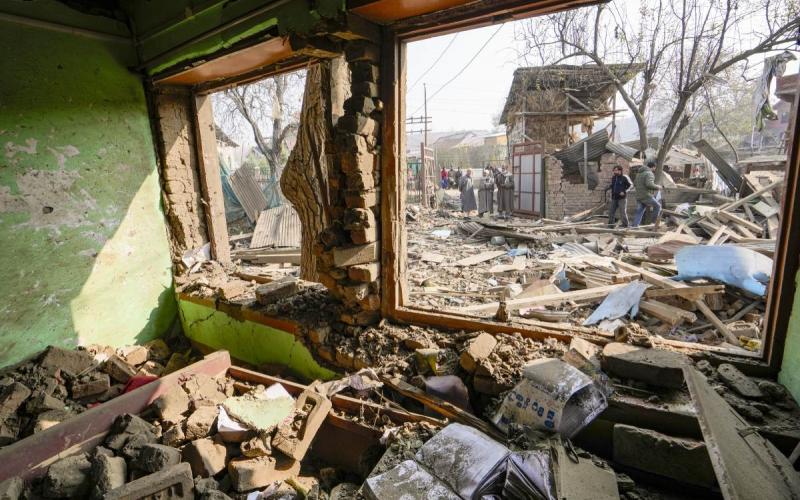 Major action in Delhi bomb blast: Pulwama accused Omar's house blown up with IED blast hindi News latest News khabargali 