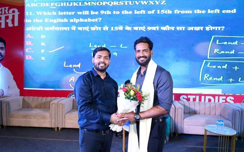 Raipur youth gets national recognition, reasoning guru Yogendra Sahu honored by Khan Sir hindi news hindi news latest news big news raipur news khabargali