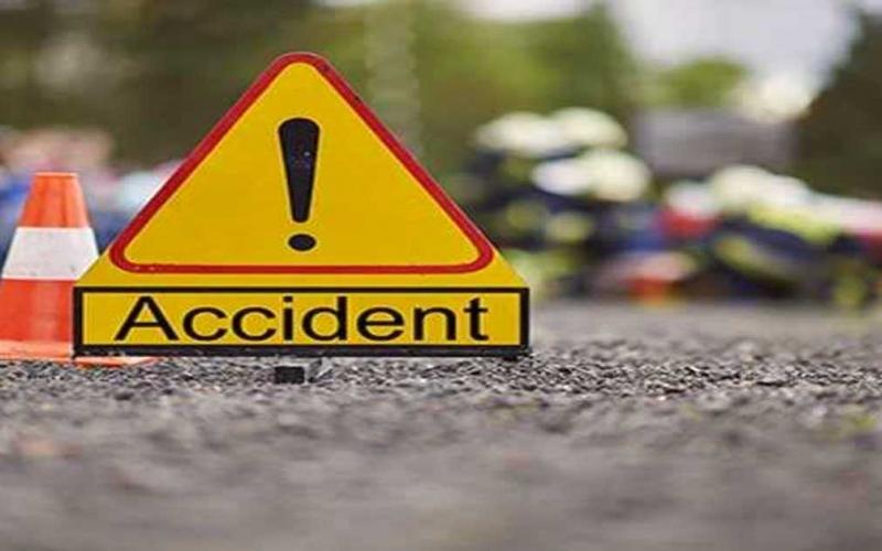 speeding Bolero hit two bikes, killing four youths and leaving one battling for his life. Hindi News latest News big News khabargali 