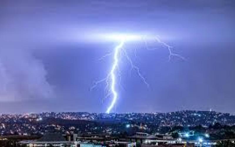 Pre-monsoon rains turn deadly; 4 killed and several injured due to lightning strikes and storms. raipur chhattisgarh hindi news khabargali 