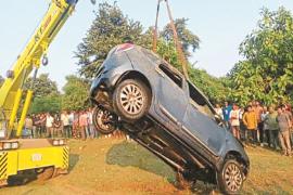 दुर्ग पासिंग तेज रफ़्तार स्कॉर्पियो ने रौंदा, MP के 4 लोगों की मौत खबरगली Four people from MP died after being crushed by a speeding Scorpio while passing through Durg. Bhilai news latest news khabargali chhattisgarh big news 
