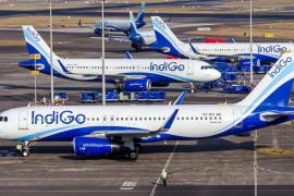 Indigo Airlines suffers technical glitch, Mumbai-Ahmedabad, Bengaluru and Delhi flights affected, 1000 passengers stranded