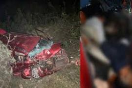 Bolero and WagonR car collide, father and son die janjgir hindi news khabargali 