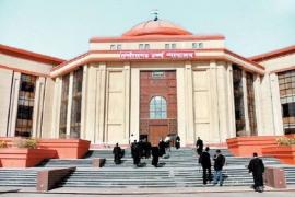 Major relief for Chhattisgarh MBBS students from the High Court: service bond to be waived if appointments are not made on time. bilaspur hindi news khabargali 