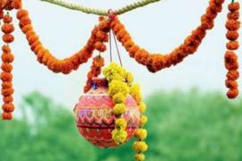 Accident during Dahi Handi in Bilaspur; youth comes into contact with high-tension wire while tying the pot. bilaspur hindi news chhattisgarh news khabargali 