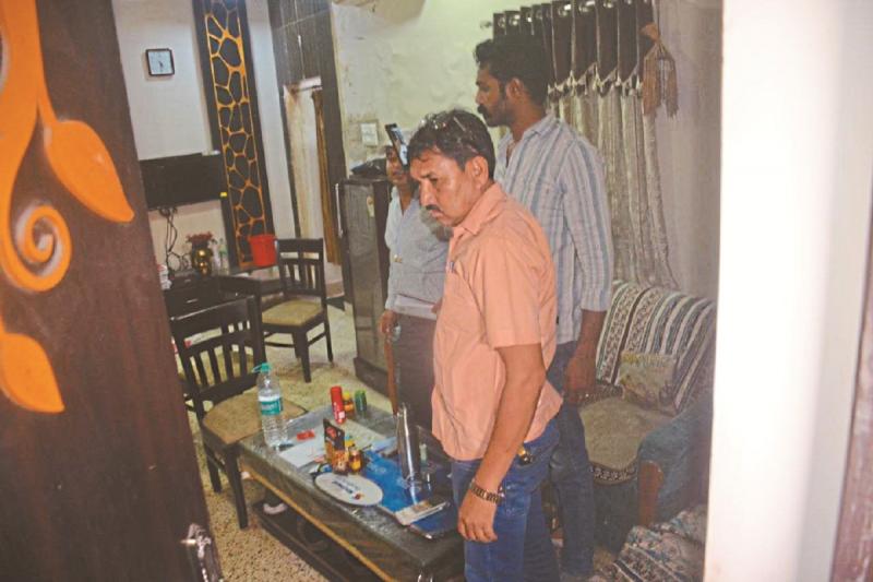 The complaint of the theft of 86 kg of silver turned out to be false; the businessman was held in custody for 33 hours, yet he could not be found.