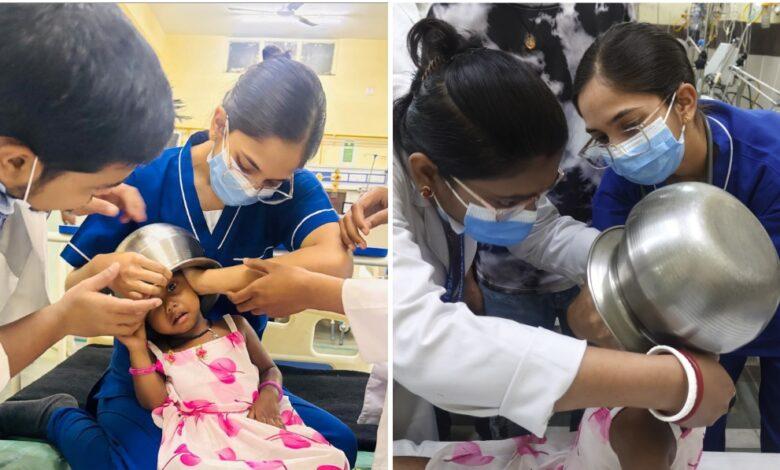 A 3-year-old girl's head got stuck in a pitcher, doctors' presence of mind saved her life. hindi news big news khabargali 