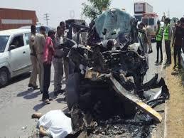 Five UP policemen killed in Haryana after their Scorpio collided with another car while overtaking on the expressway. hindi news big news khabargali 