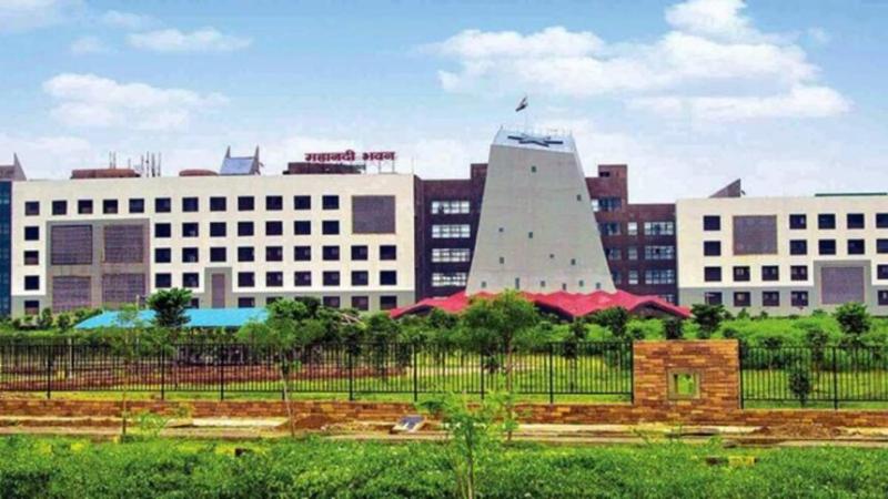 Major administrative reshuffle; 22 IAS and 1 IFS officer transferred. raipur chhattisgarh raipur khabargali 