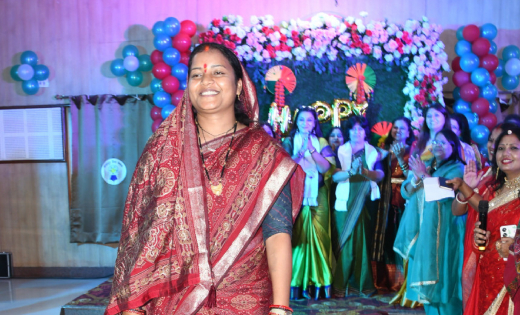 Raipur Press Club Teej Festival, Raipur Press Club painted in the colors of Teej, Laxmi Rajwade, Laxmi Verma and Bhavna Bohra increased the enthusiasm of women journalists by doing ramp walk, Teej Queen Neha Srivastava, Hariyali Queen Madhumita Pal, Ambika Mishra Hariyali Queen, Women Journalist Teej Festival, Raipur Teej Festival, Laxmi Rajwade Teej Festival Raipur Press Club News, Chhattisgarh, Khabargali