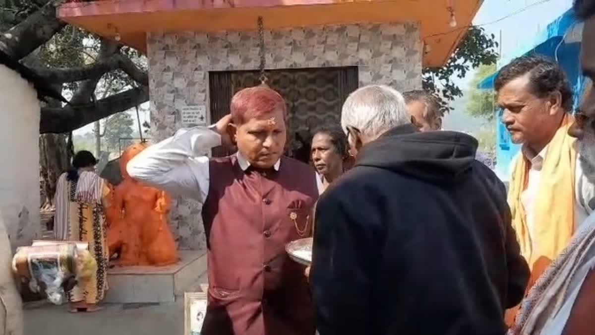 A Chhattisgarh bandh shutdown was observed yesterday over the religious conversion issue, supported by more than 38 organizations and chamber units.  In Raipur, Kanker, and Amabeda, church leader Mahendra Baghel returned to his original faith. Chhattisgarh, Khabargali.