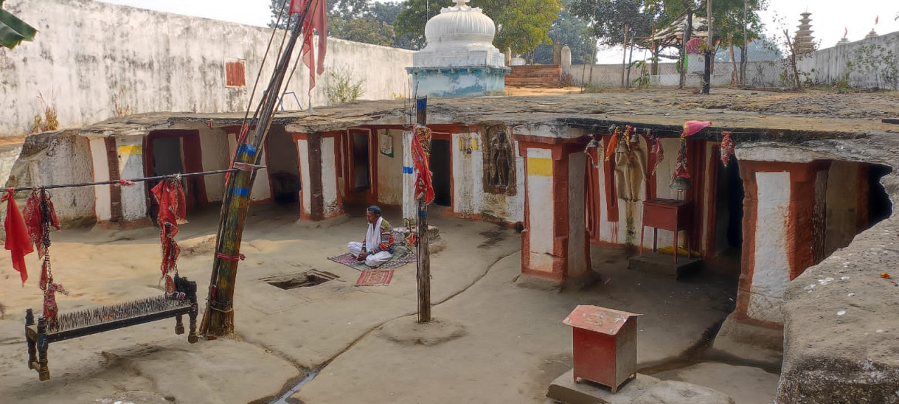 Lord Shriram and Mother Sita, exile, Sitamarhi Harchauka, Manendragarh-Chirmiri-Bharatpur district, Dandakaranya, Mawai river, entrance of Lord Shriram, Aranya Kand of Ramkatha, Shriram Vanpath Gaman, Chhattisgarh,khabargali