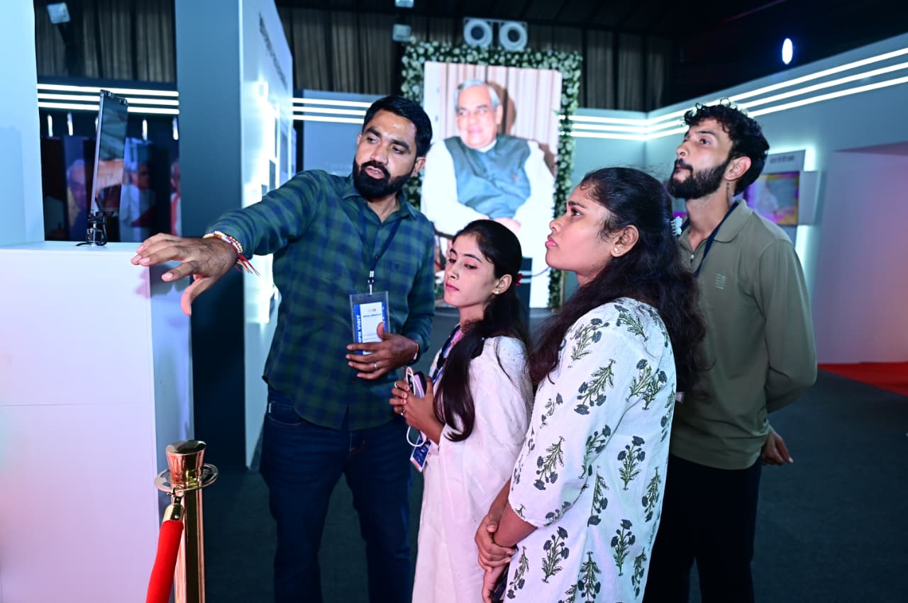 Chhattisgarh's 25 years of development journey is visible in the digital exhibition, Khabargali