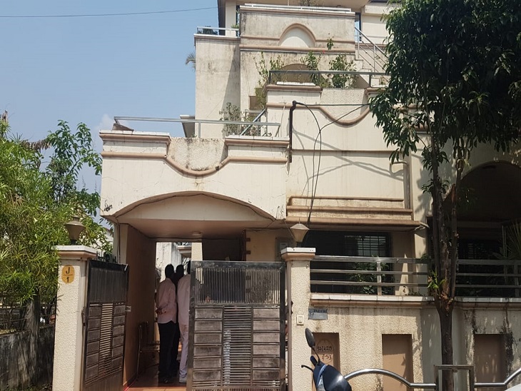 Drug dealer's house robbery, Rajdhani Raipur, Dinesh Kumar Sahu, Tikrapara police station area, Devpuri Sai Vatika Colony, robbery, thief, Chhattisgarh, Khabargali