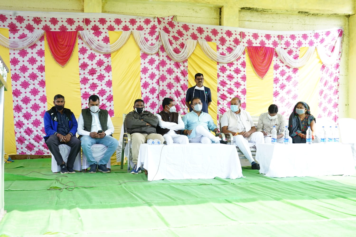 Minister of Public Health Engineering Department and Village Industries Department, Guru Rudra Kumar, Village Morid, idol installation, inauguration of Sahu Samaj Bhawan and Anganwadi building, Chhattisgarh, Khabargali