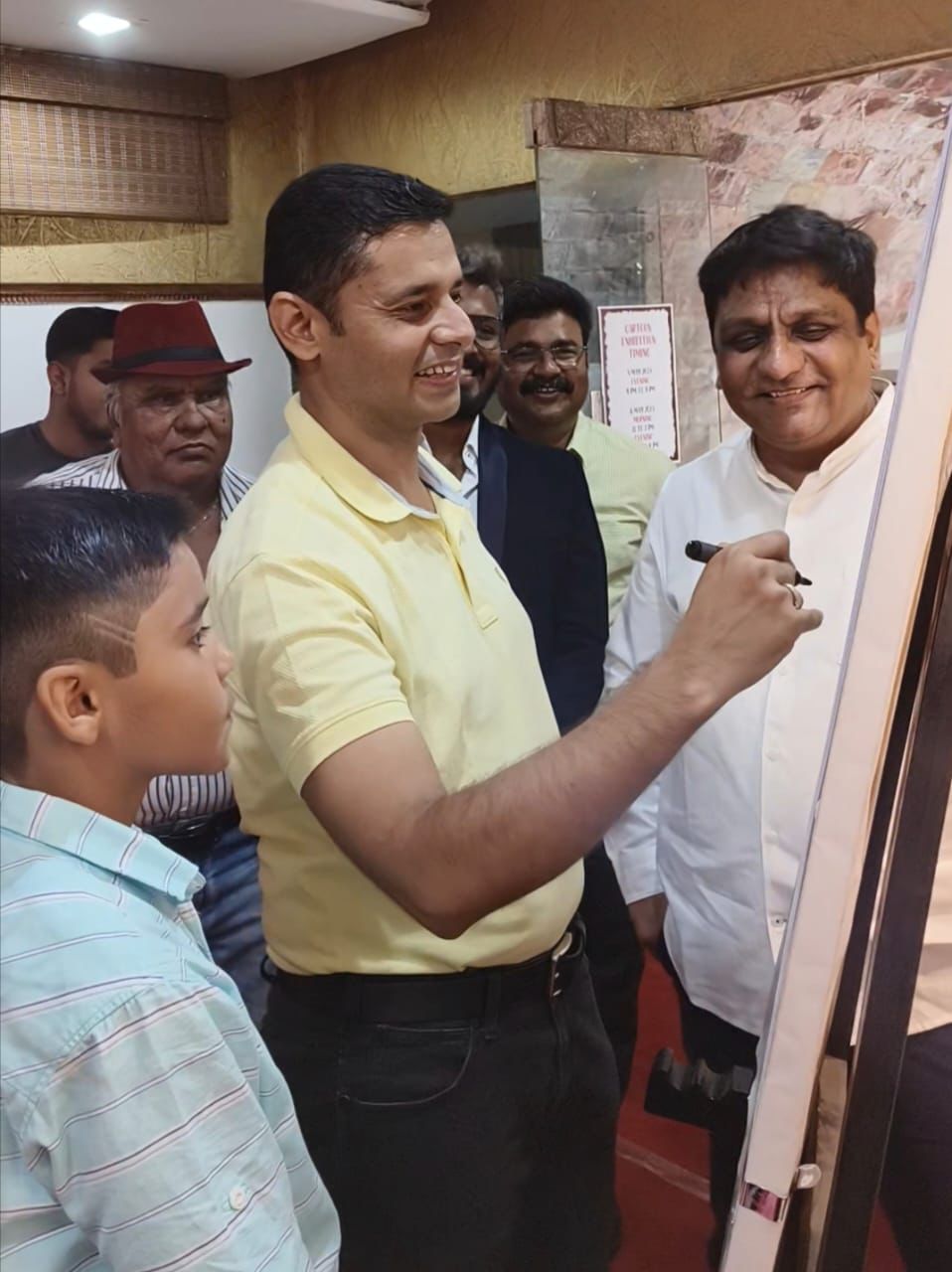 World Cartoonist Day, Shubham Jinde, Pune, Art Gallery of Mahant Ghasidas Museum, two-day cartoon exhibition, Inauguration Director Sanskriti Vivek Acharya, Editor of Cartoon Watch Trimbak Sharma, Raipur, Khabargali, Chhattisgarh