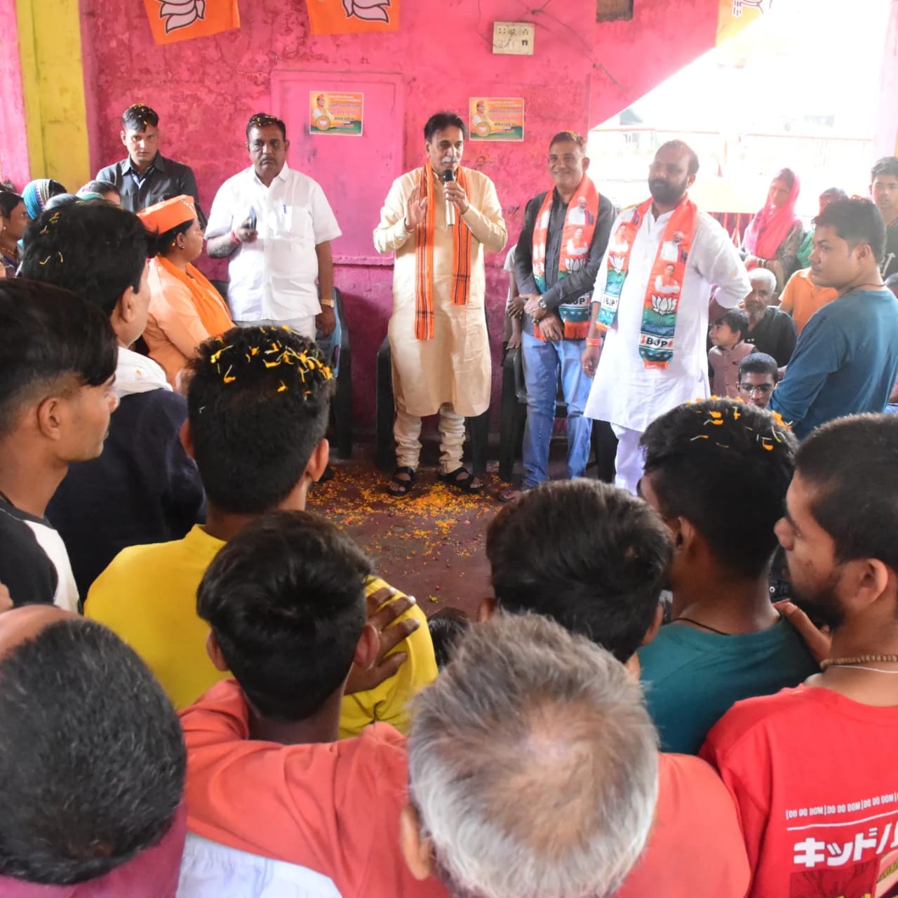 Election campaign of BJP candidate and former cabinet minister Rajesh Munat from Raipur West Assembly, Chhattisgarh Assembly Elections, Khabargali.