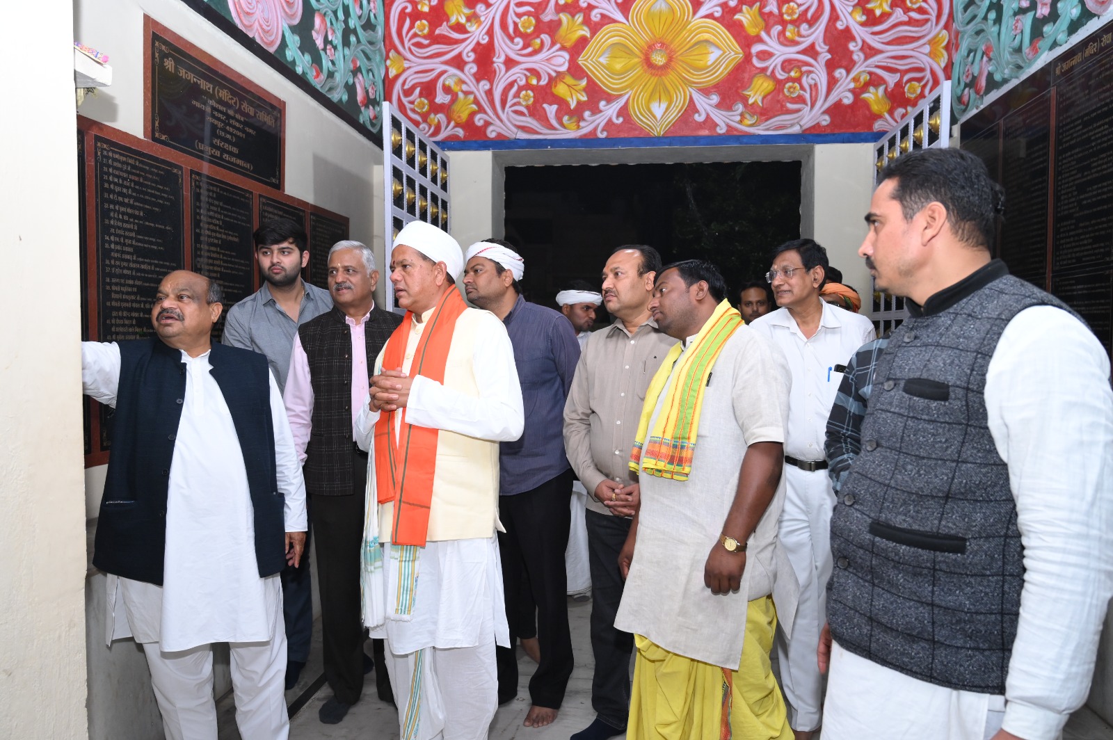 Rawatpura government reached Shri Jagannath temple located in Gayatri Nagar, Raipur North MLA Purandar Mishra, Raipur, Chhattisgarh, Khabargali.