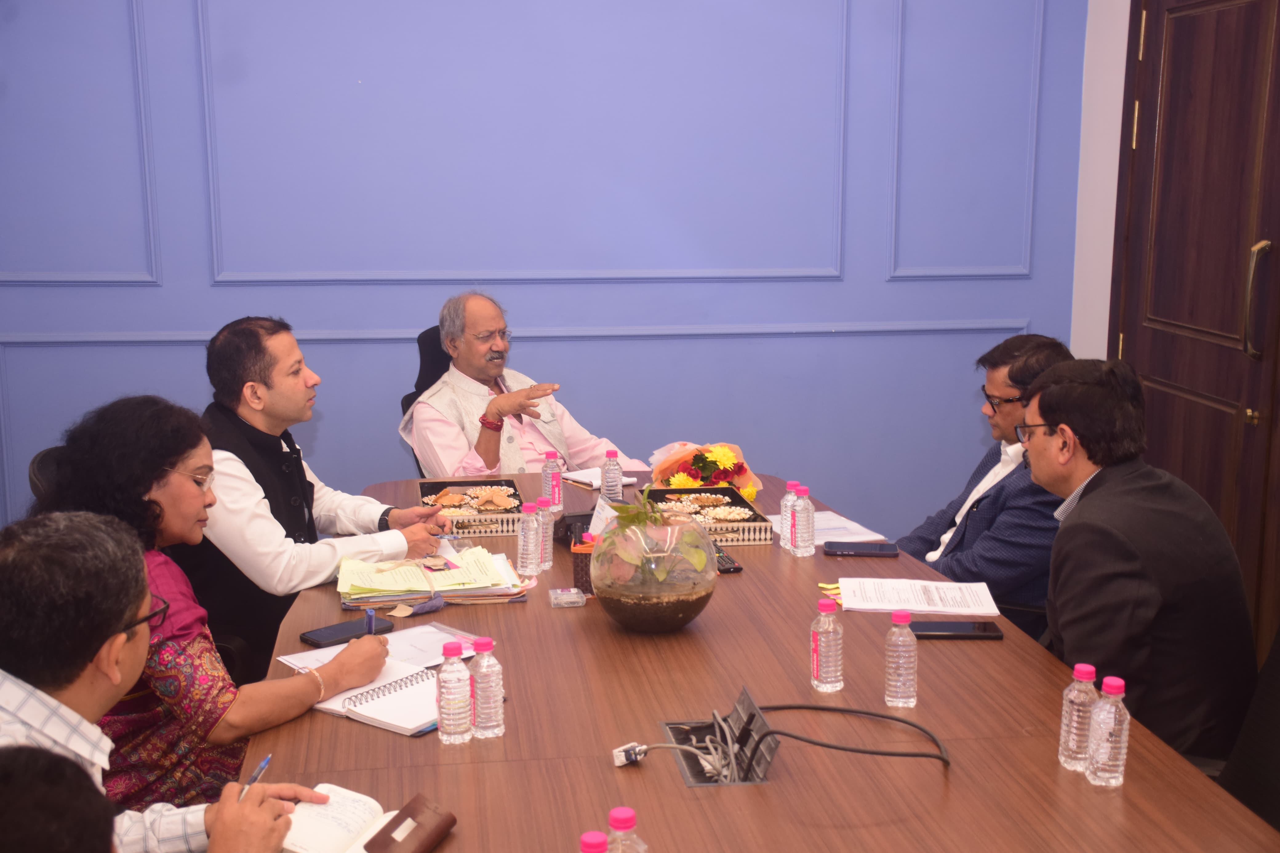 Brijmohan Agarwal demanded opening of more central and Navodaya schools in tribal areas, Union Education Secretary met Education Minister Brijmohan Agarwal, discussed various topics related to education in Chhattisgarh, Khabargali