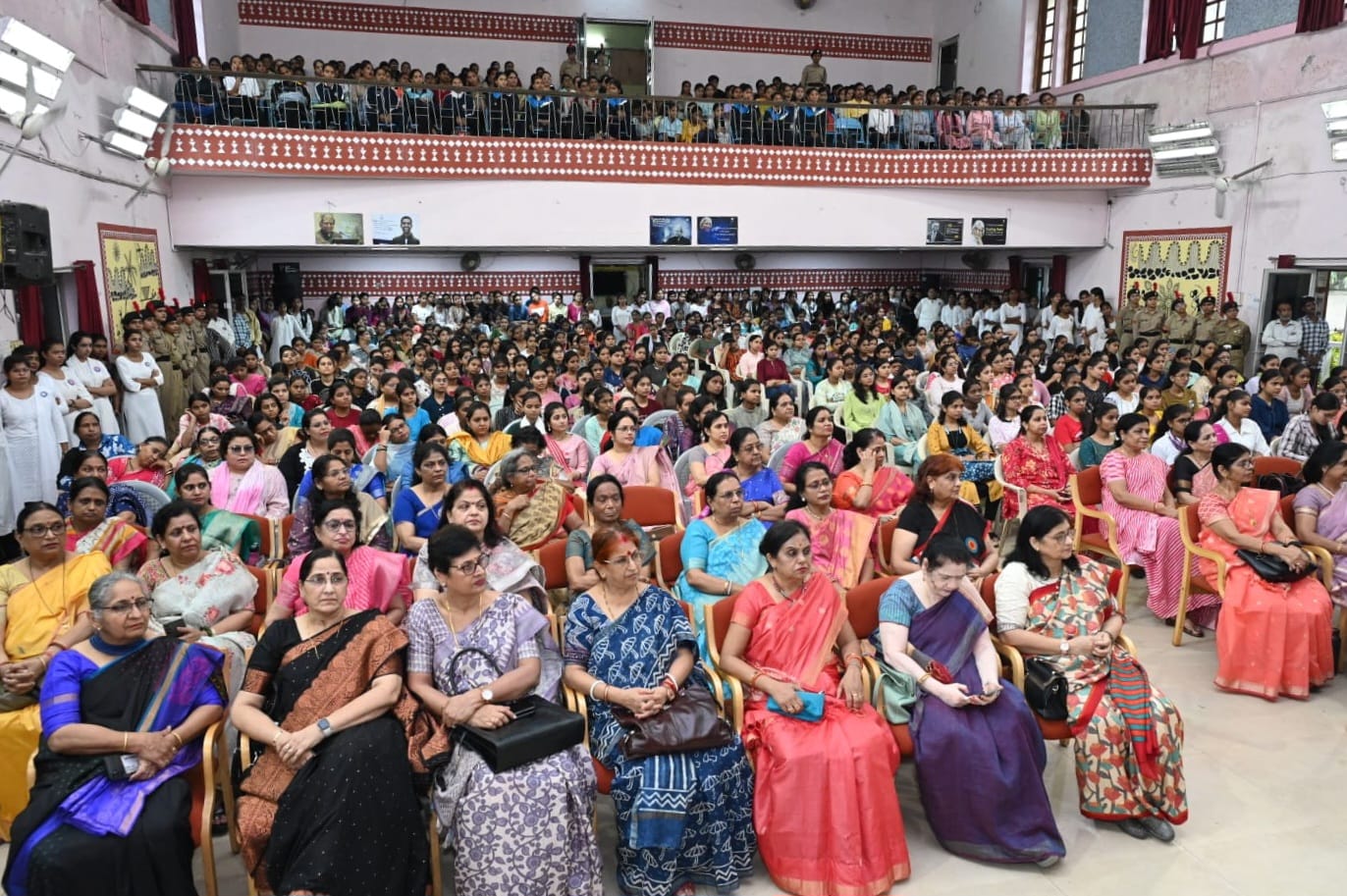 MP Brijmohan Agrawal announced to give 5 crore rupees to Government Dudhdhari Bajrang Girls College, Raipur, Chhattisgarh, Khabargali