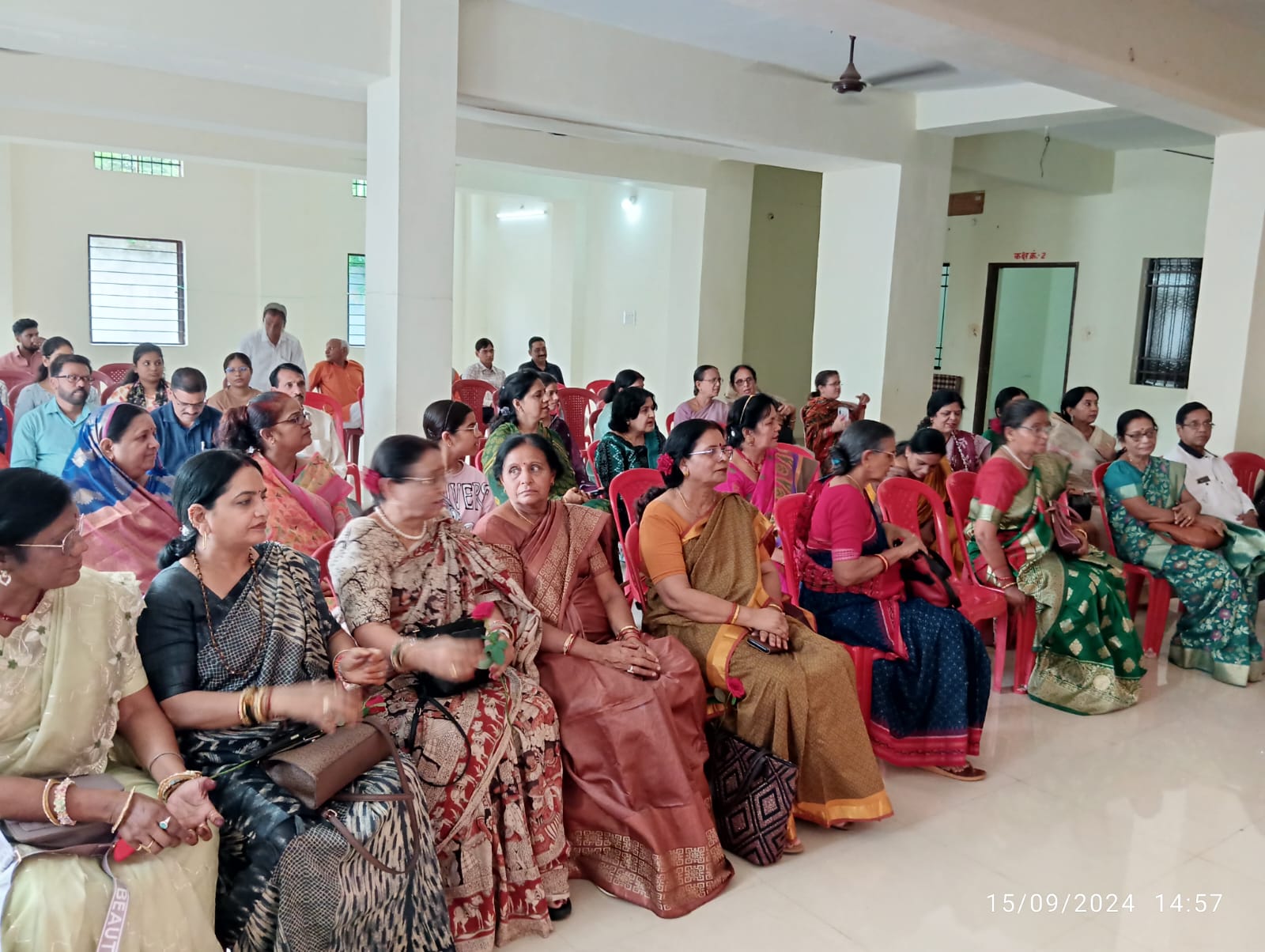 Chhattisgarh Literature and Culture's Hindi Day Program, Balodabazar-Bhatapara, Dr. Chittaranjan Kar, Linguist, Raipur, Dr. Sushil Trivedi, Writer Girish Pankaj, Baldev Bharti, Guest, Dr. Rashmi Lata Mishra, Shakuntala Tarar, Dr. Seema Nigam, Aparajita Sharma, Dr. Sudhir Sharma, Khabargali