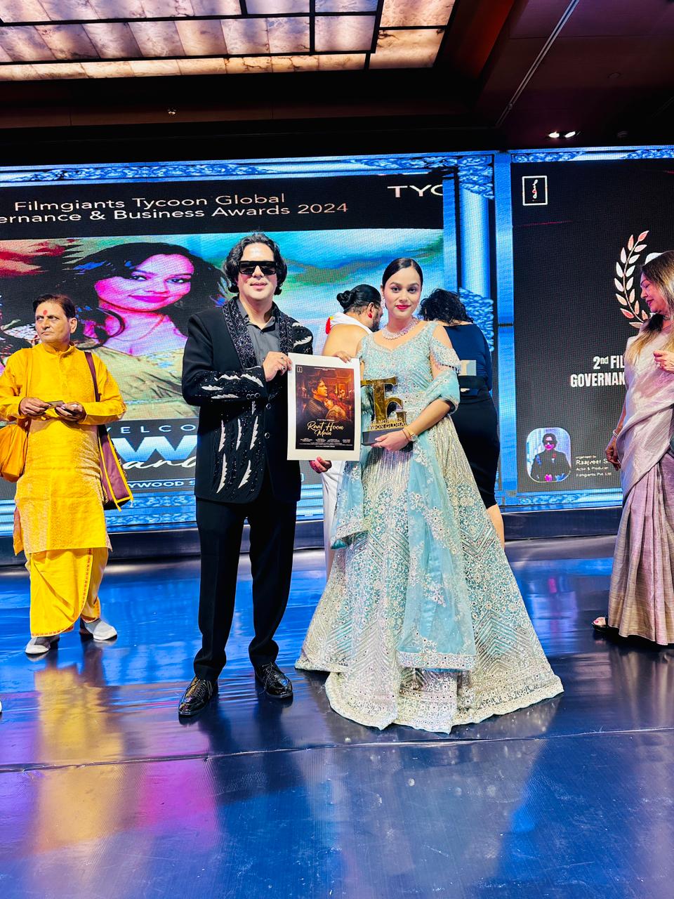 Chhattisgarh's daughter Bollywood playback singer Aishwarya Pandit honored with "Filmjins Tycoon Global Governance and Business Award 2024", Raipur, Khabargali