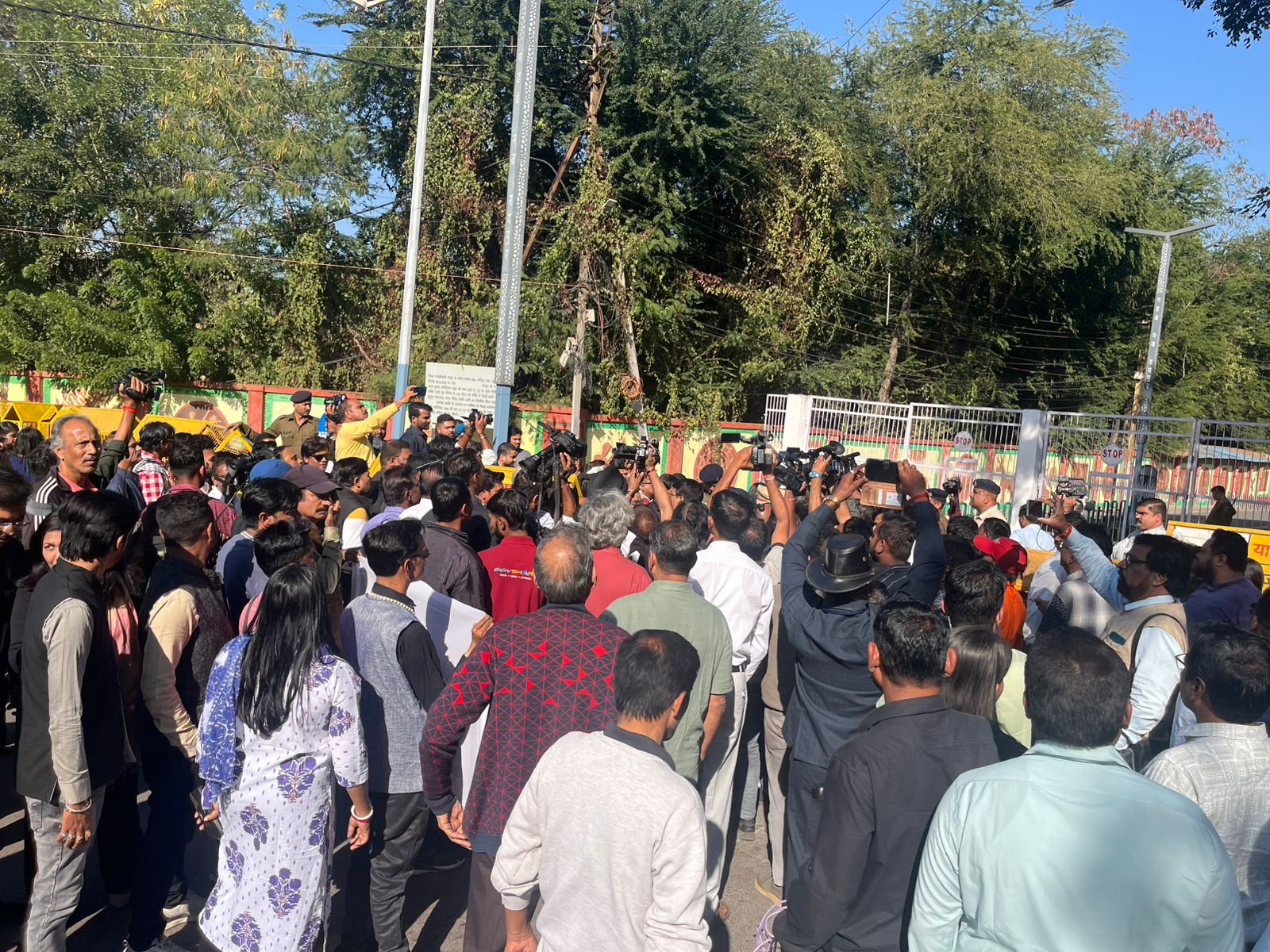 पत्रकार हत्याकांड में बड़ा खुलासा, आरोपी ठेकेदार का छोटा भाई हैदराबाद से गिरफ्तार खबरगली Big revelation in journalist murder case, accused contractor's younger brother arrested from Hyderabad cg news hindi news cg big news cg latest news khabargali
