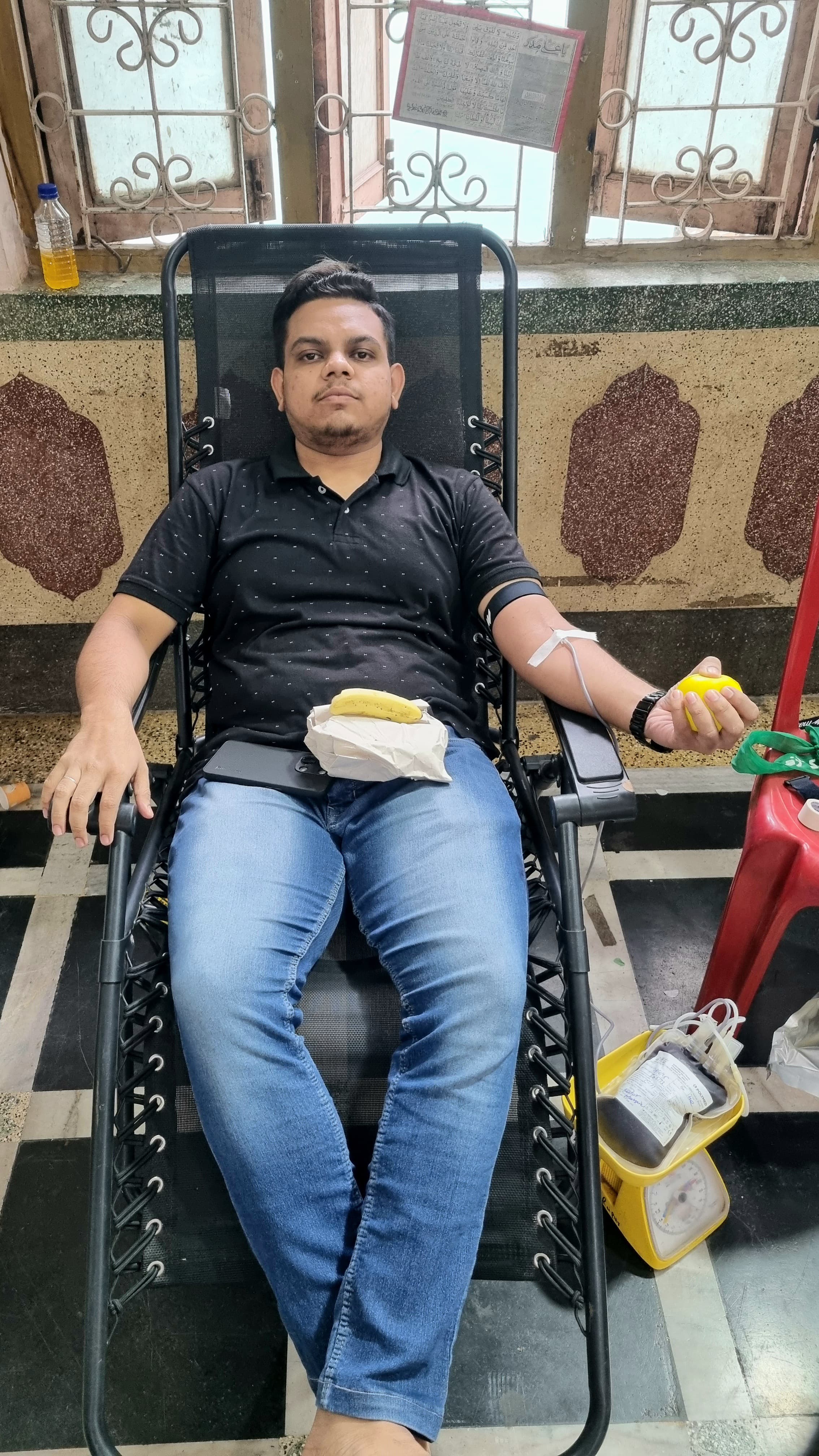 In memory of the martyrs of Karbala, a grand blood donation camp was organized by Haidri Blood Group. Youth, men and women along with people of other religions also participated enthusiastically in blood donation., Raipur, Chhattisgarh, Khabargali