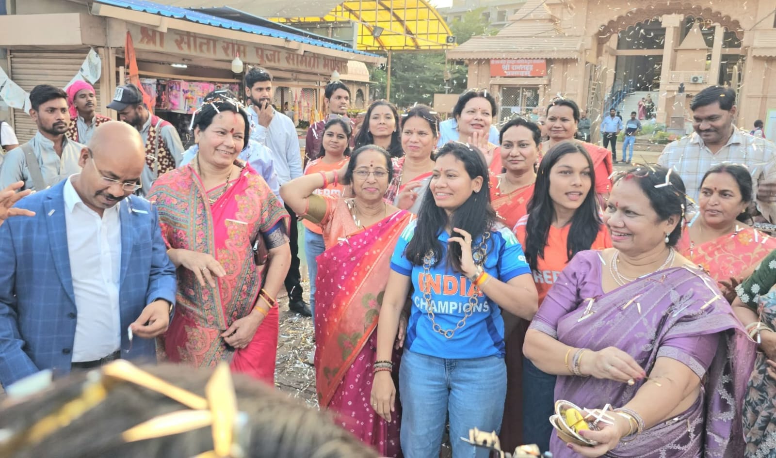 World champion Team India's physio Akanksha Satyavanshi received a grand welcome in Raipur, celebrations from Ram Mandir to Bharat Mata Chowk, Raipur, Chhattisgarh, Khabargali