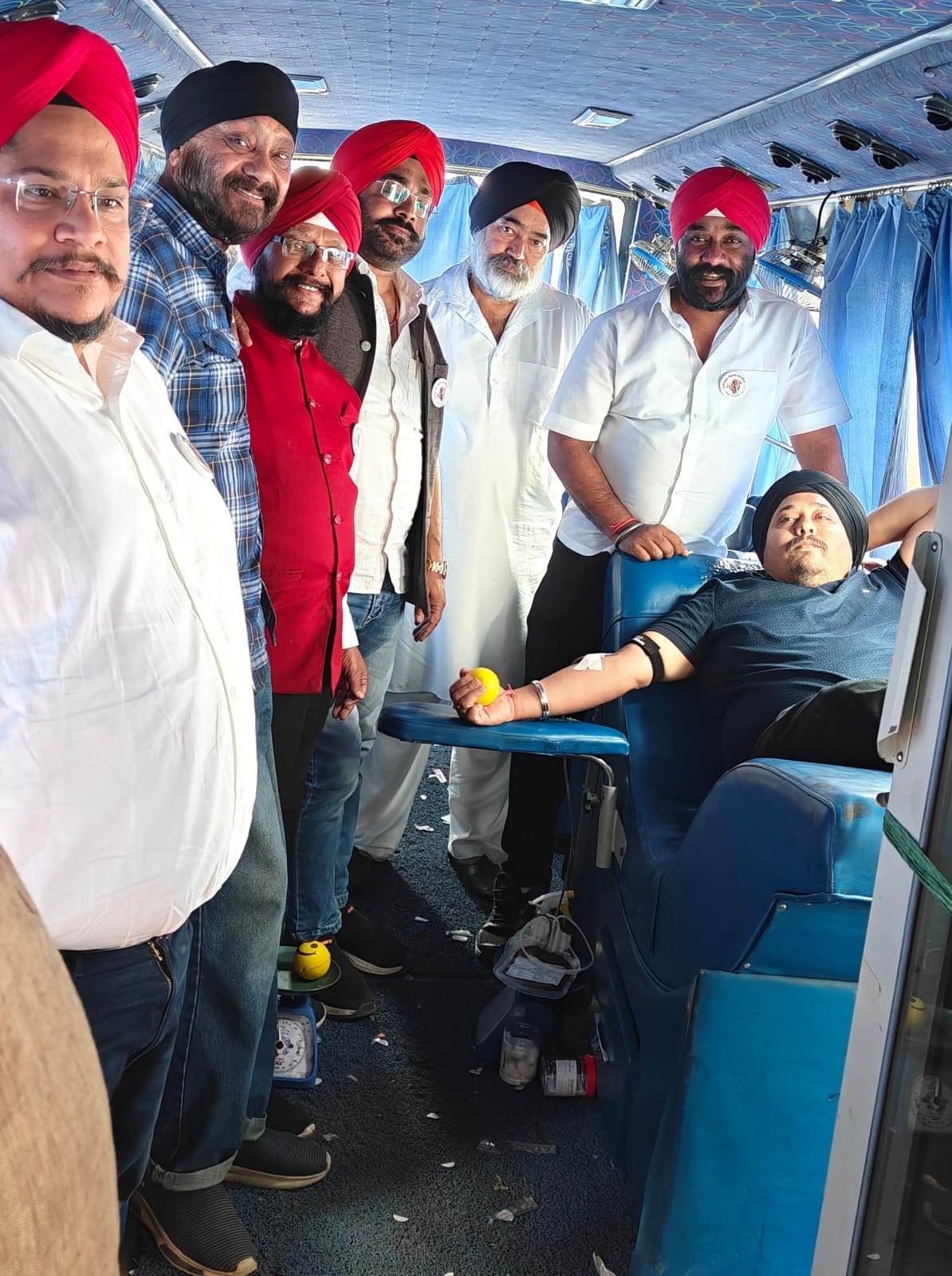 State Minority Commission successfully organised a massive blood donation and health camp on the 350th martyrdom anniversary of Shri Guru Teg Bahadur Ji, Bilasa Blood Centre, Chhattisgarh Sikh Council and Gurudwara Guru Nanak Nagar group Sadh Sangat, Amarjeet Singh Chhabra, Raipur, Chhattisgarh, Khabargali