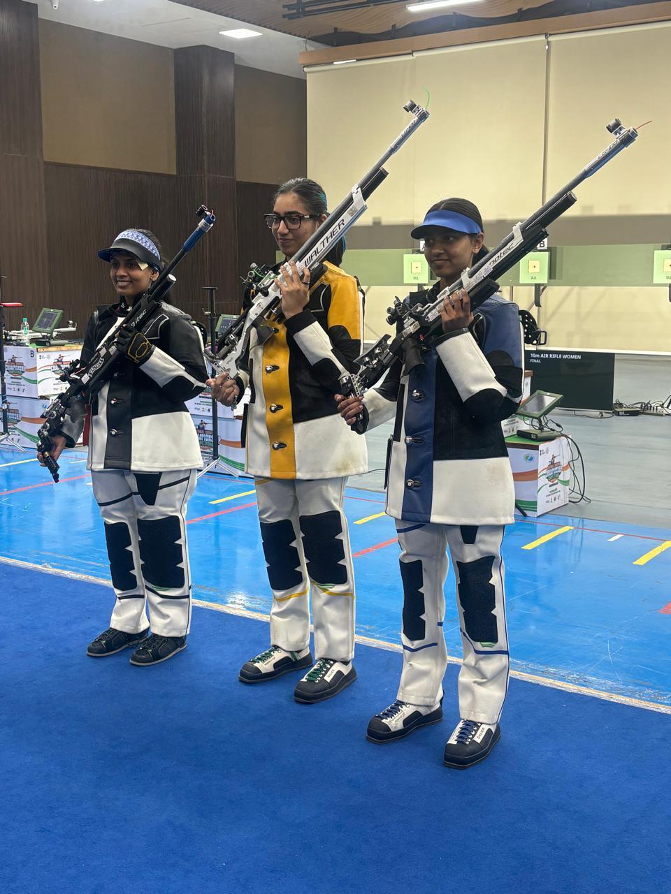 Pranju Somani, a daughter of Chhattisgarh, made history by winning 4 medals at the National Shooting Championship, breaking a 25-year drought and setting a national record in shooting.  The 68th National Shooting Championship was held in Bhopal, Madhya Pradesh.  She trains at the Top Gun Academy located at Subhash Stadium in Raipur, under coach Gopal Dubey, Khabargali