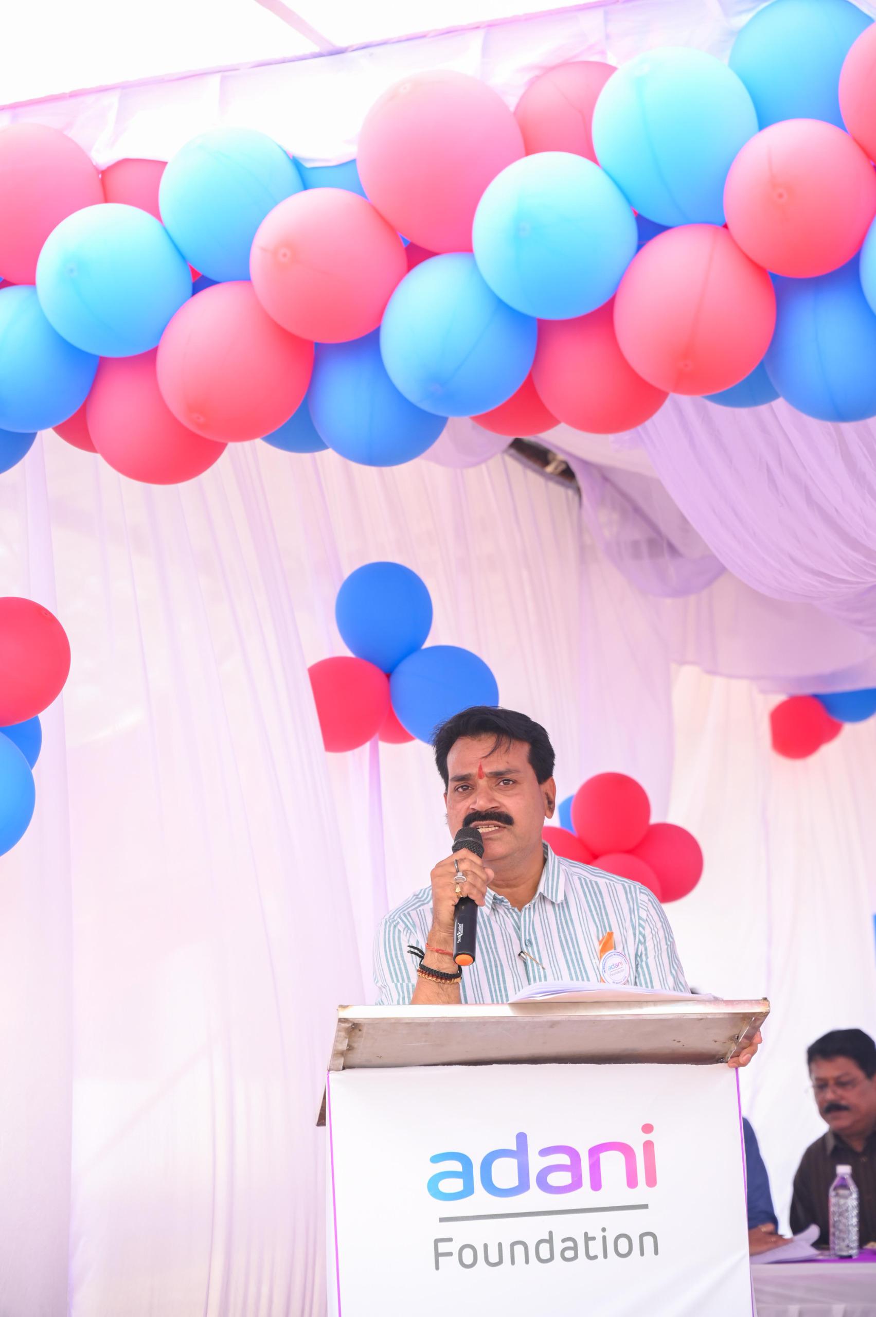 Adani Foundation Honours More Than 500 Women, Mushrooms, Terracotta and Spices Appreciated at Exhibition of Products Made by Self-Help Group Women  Industrial Visit to the Power Plant to be Organized for Women under ‘Shakti Samvad’ 	•	Outstanding workers of the Utthan Project were honoured with appreciation certificates  Raigdh, chhattisgarh,khabargali 