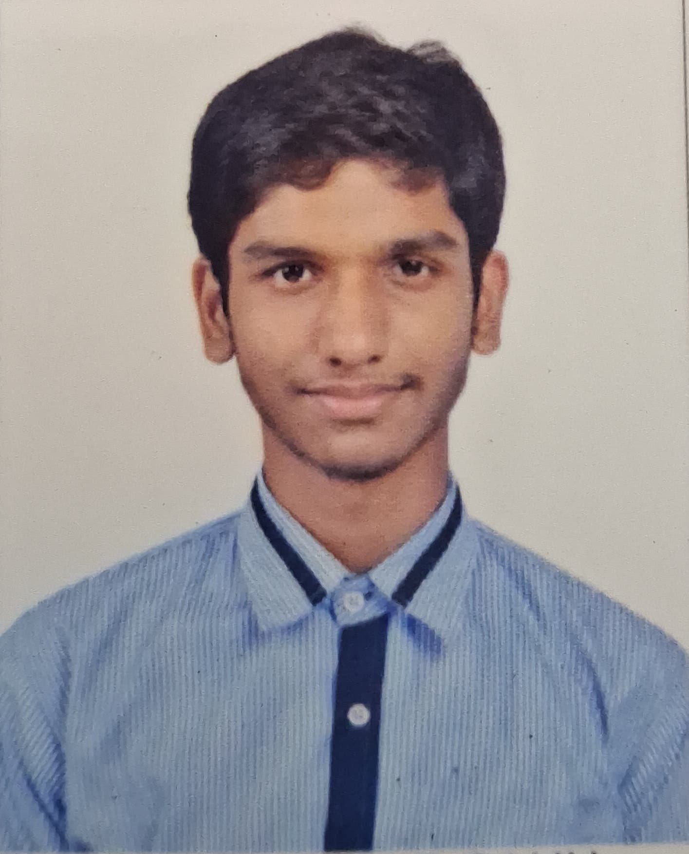 MGM School Gayatri Nagar students dominate CBSE Class 10 exams, Khyati Chandrakar scores 97.6%, Eastern Division, Father Jose Mathew and Principal Dr. Leena R. Jacob, Raipur, Chhattisgarh, Khabargali