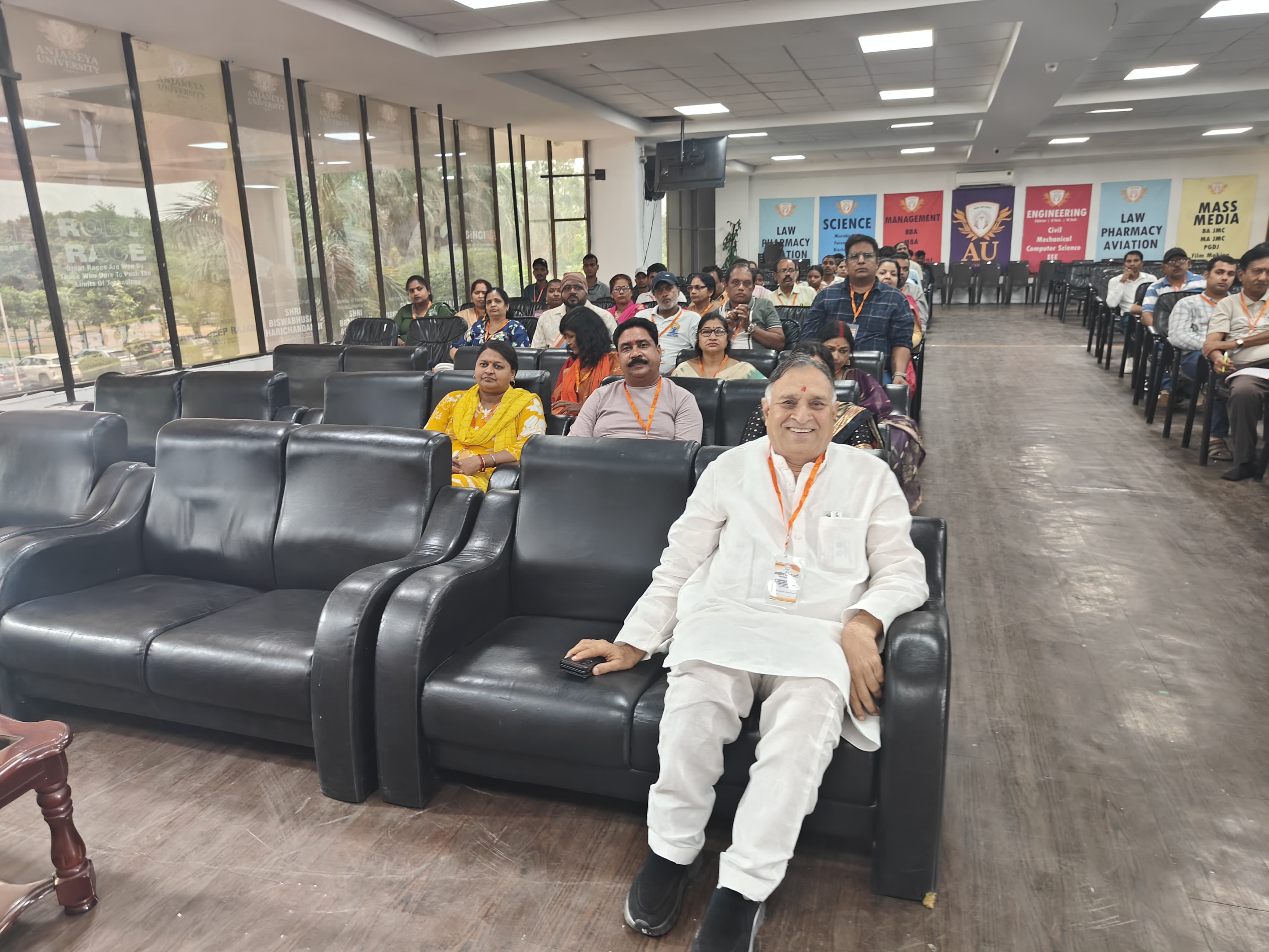 AI Revolution and Education: Lokesh Kavadiya, Chairman of Chhattisgarh Handicapped Finance and Development Corporation, said in the Artificial Intelligence Workshop organized at Raipur Anjaneya University – “Artificial Intelligence is the biggest power of the future” Raipur, Chhattisgarh Khabargali