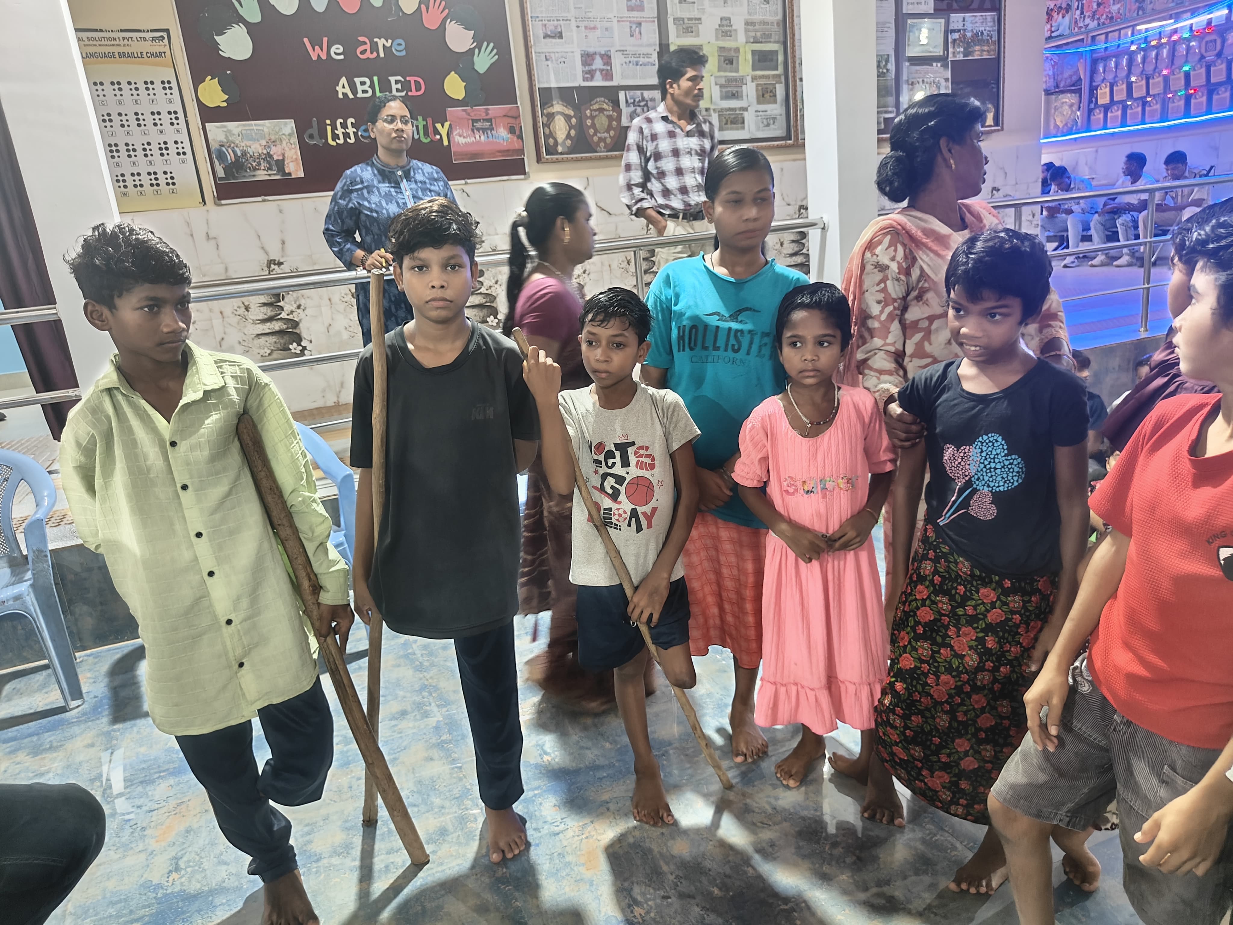 Chhattisgarh Handicapped Finance and Development Corporation Chairman Lokesh Kavadiya Aakar Disabled School Sukma Sukma News Artificial limbs for disabled children Chhattisgarh Handicapped Finance and Development Corporation Disabled Rehabilitation Sukma Education News Artificial Limb Scheme Chhattisgarh, Khabargali