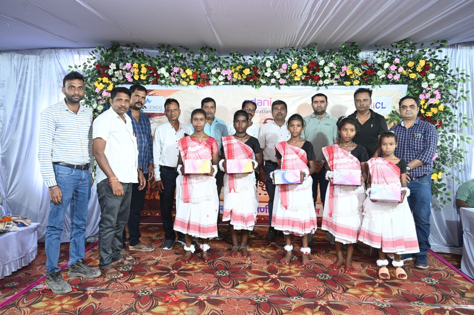 Gare Palma-2 Collieries Limited and Adani Foundation organized an event on World Tribal Day, Raigarh, Chhattisgarh News, Khabargali