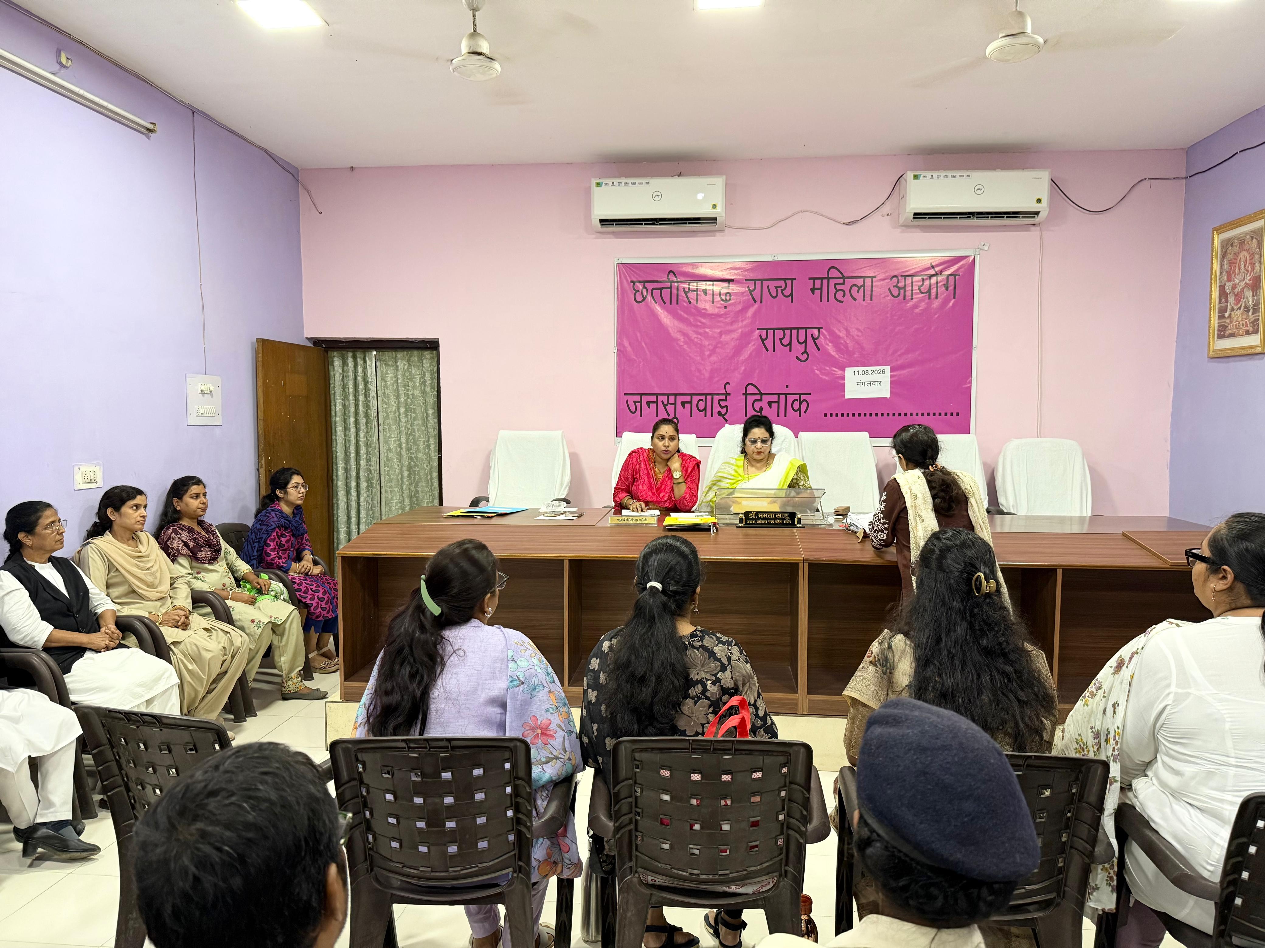 Tarnishing the image by making objectionable pictures created with AI viral on social media is a cyber crime, Women Commission advised filing an FIR, Dr. Mamta Sahu, Chairperson of Chhattisgarh State Women Commission, Ms. Deepika Shori, Member, Khabargali