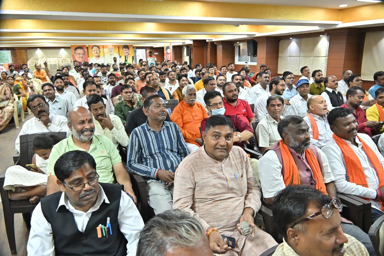 Raipur Kanwar Yatra 2026, Raipur Kanwar Yatra 23 August, Raipur West MLA and former Cabinet Minister Rajesh MoonatRajesh Moonat Kanwar Yatra, Baba Hatkeshwarnath Jalabhishek, Raipur Shiva devotees, 10 thousand Kanwariyas, Mahadev Ghat Kanwar Yatra, Chhattisgarh News, Khabargali