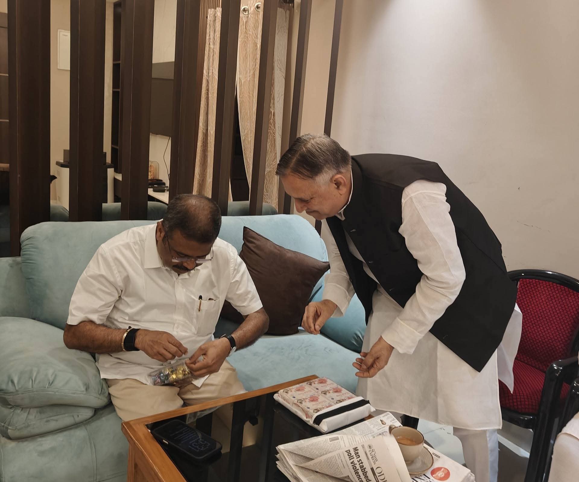 Dharmendra Pradhan, Chhattisgarh Disabled Finance and Development Corporation, Lokesh Kavadiya, Self-made products for disabled people, Dr. Sampat Agarwal, Sambalpur News, Khabargali