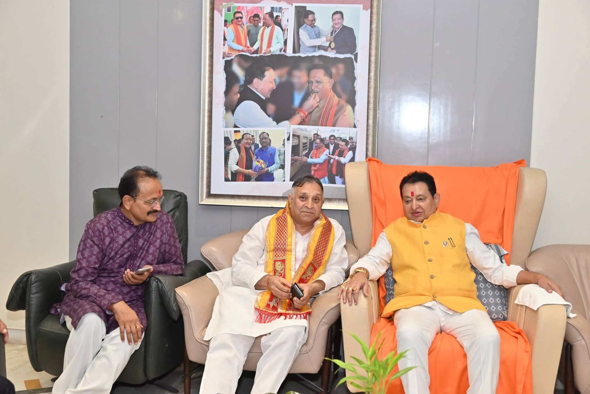 Dharmendra Pradhan, Chhattisgarh Disabled Finance and Development Corporation, Lokesh Kavadiya, Self-made products for disabled people, Dr. Sampat Agarwal, Sambalpur News, Khabargali