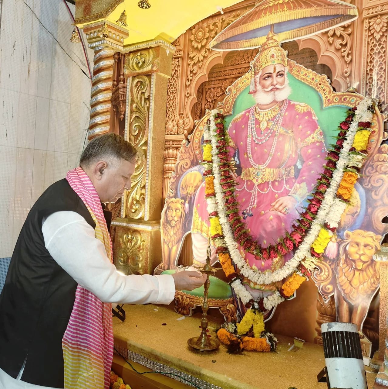 Former Union Education Minister and Sambalpur Lok Sabha constituency MP Dharmendra Pradhan, Chairman of Disabled Finance and Development Corporation of Chhattisgarh Government Lokesh Kavadiya, Shri Agrasen Jayanti Celebration, Maharaja Agrasen, Sambalpur News, Khabargali