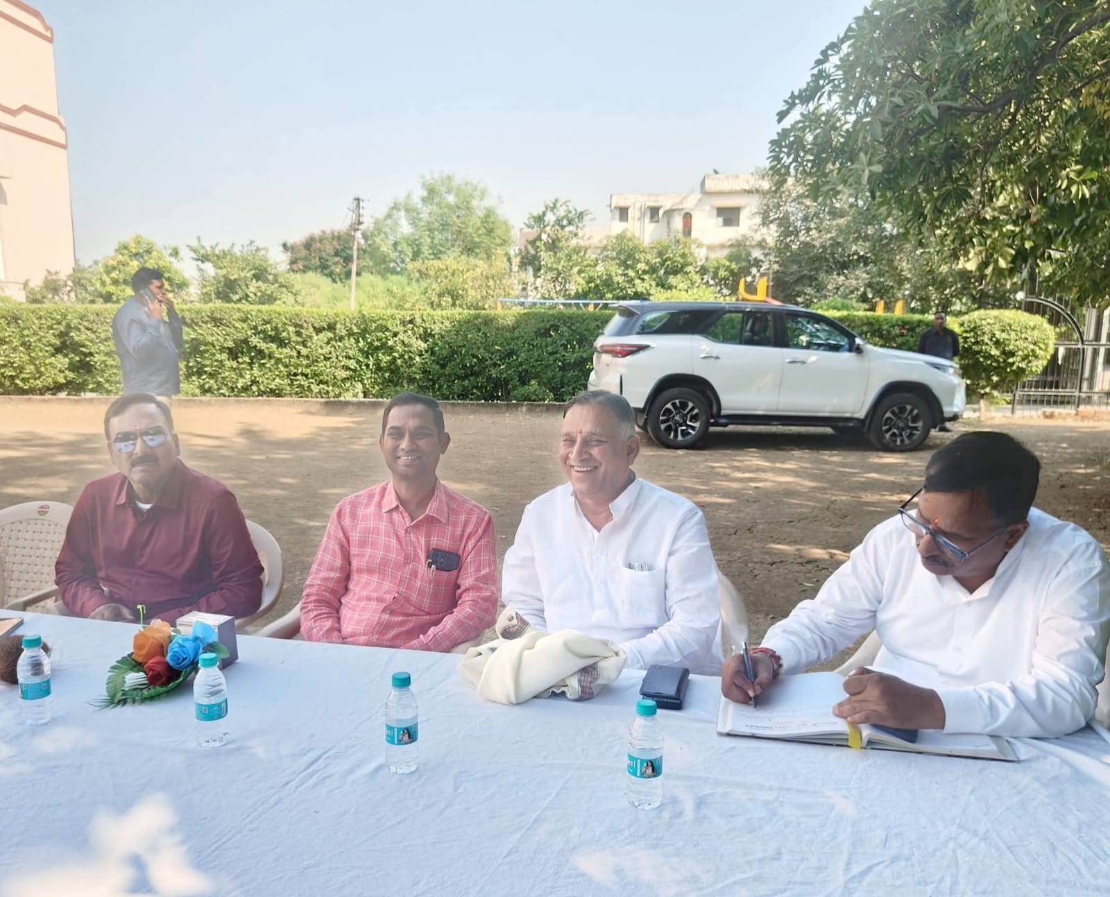 Resident of Deaf and Dumb School, Government Deaf and Dumb School, Songaon, Nagpur, Hudkeshwar, Chhattisgarh Chairman of Disabled Finance and Development Corporation Lokesh Kavadiya, Chhattisgarh, Nagpur, Disabled, Deaf and Dumb School, Skill Development Training, Chhattisgarh, Khabargali