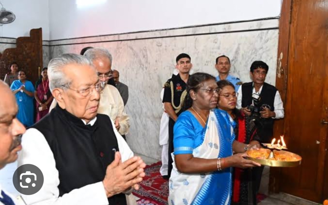 President Draupadi Murmu offered prayers at Lord Jagannath Temple located in Gayatri Nagar, Lord Jagannath, Balbhadra Ji and Subhadra Ji, Raipur, Chhattisgarh, Khabargali.