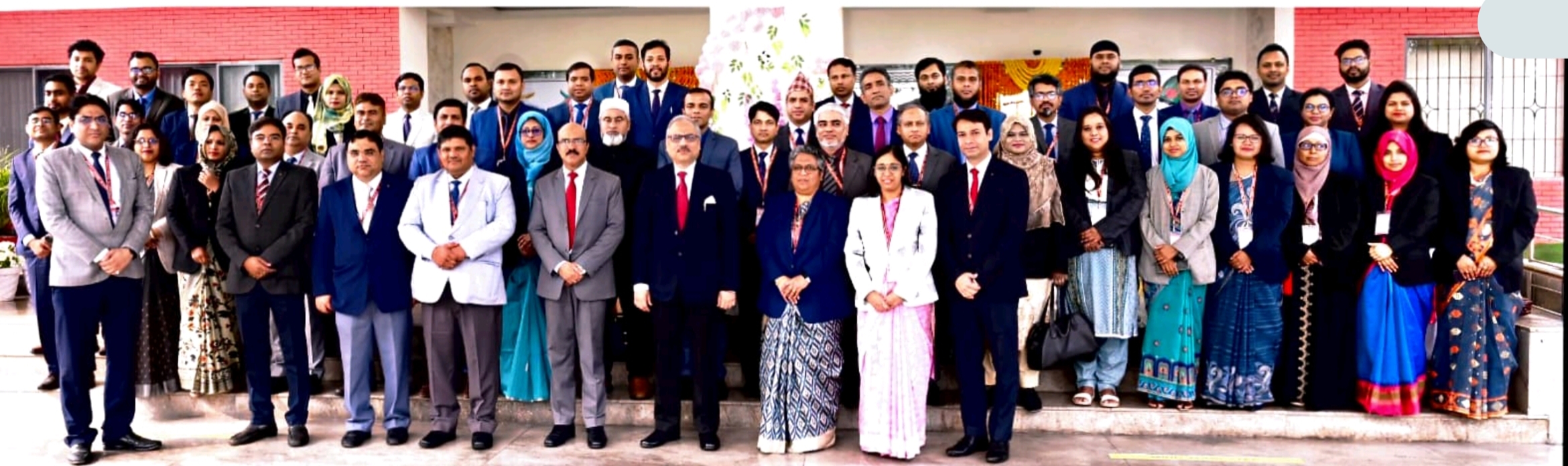 Chief Justice of Chhattisgarh High Court Ramesh Sinha, Chairman of Chhattisgarh State Judicial Academy, Justice Shri Sanjay K.  Aggarwal, Justice Rakesh Mohan Pandey, Judges of Bangladesh, Smt. Sushma Sawant, Director of Chhattisgarh State Judicial Academy, Smt. Garima Sharma, Additional Director Chhattisgarh, Khabargali