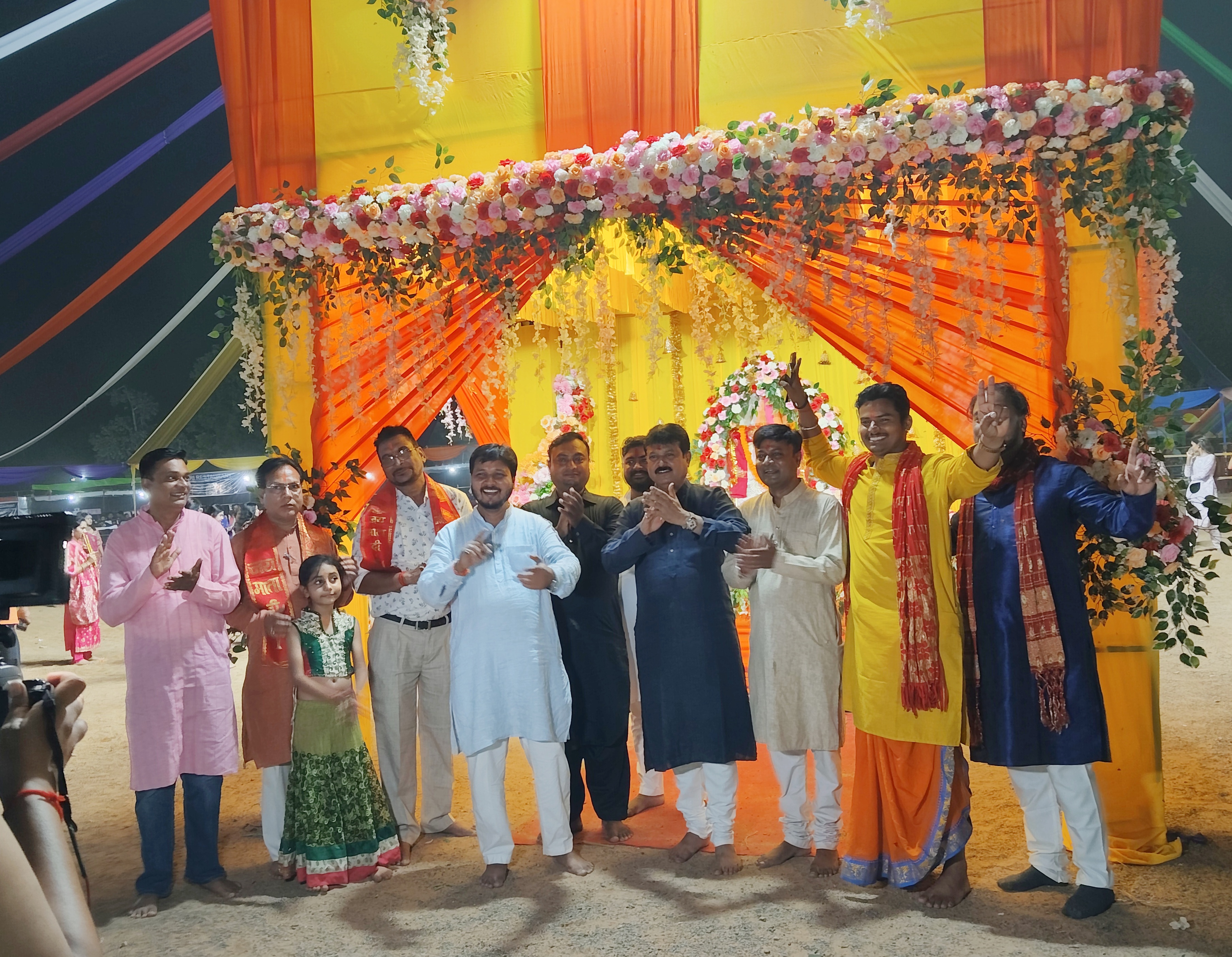 In Sankalp Raas Garba, mothers from 3 years to 70 years are getting drenched in the colors of Garba, Sanjay Srivastava, Raipur, Khabargali