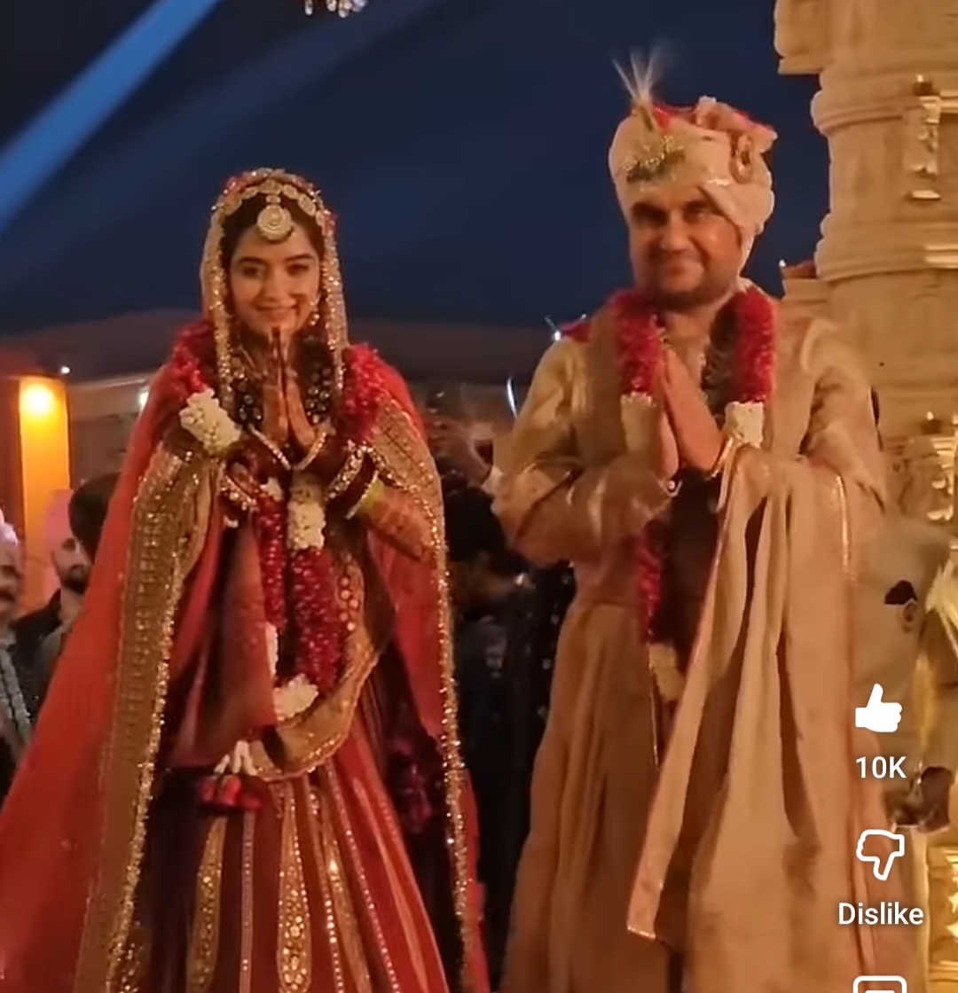 Jai Jai Indresh Upadhyay tied the knot of marriage, took seven rounds with Shipra Sharma of Haryana, Jaipur, Vrindavan, Brij, Krishna, Radhe, Govardhan, Gopi, Ashtanidhi, Mother Cow, Mother Yashoda, Mother Devaki, Nand Baba, Vasudev Ji, Vrishbhanu Ji, Mother Kirti, Eight Friends, Eight Friends, Govardhan, Yamuna Ji, Mathura, Khabargali