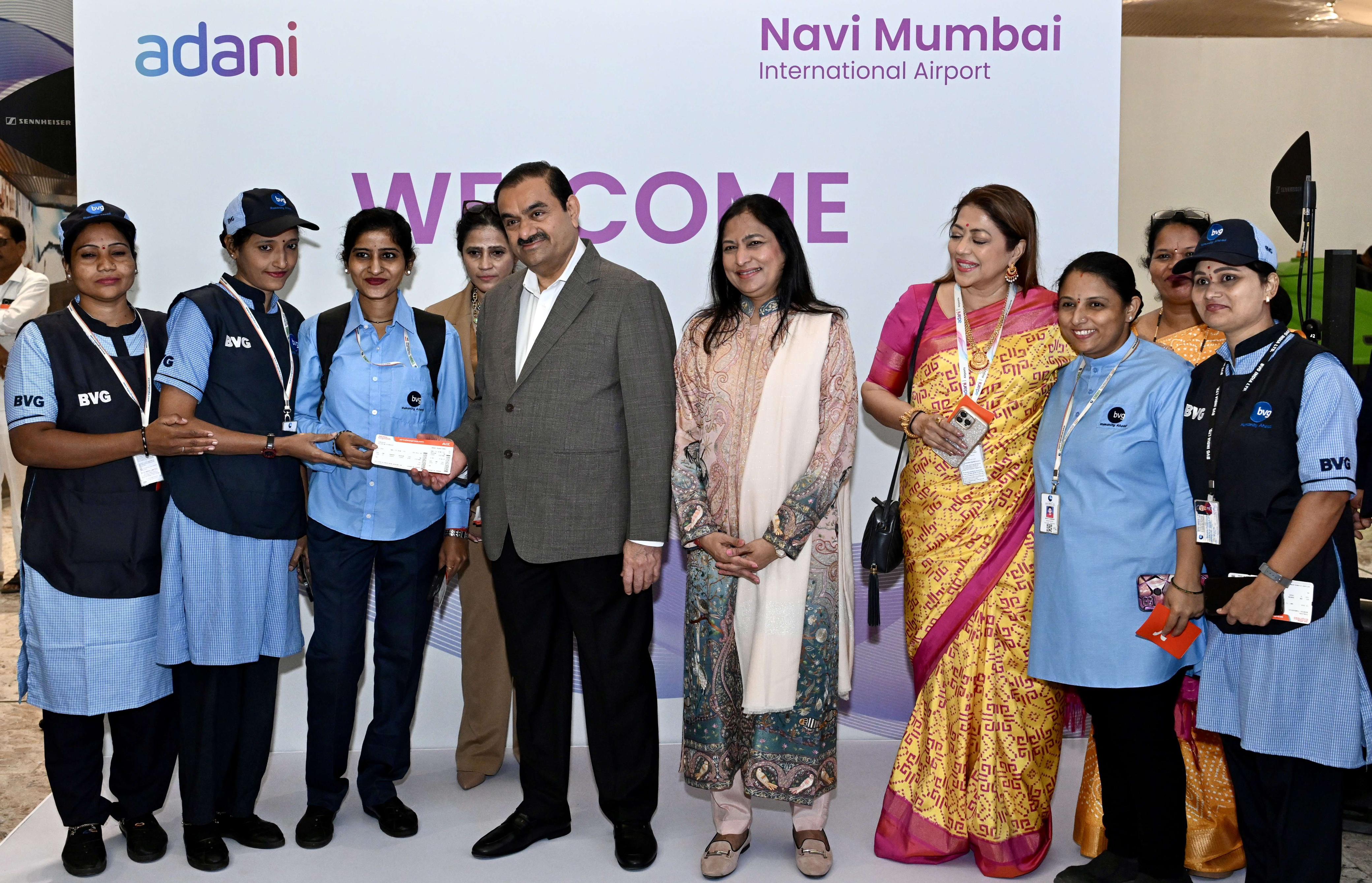 Flights begin from Navi Mumbai International Airport; Gautam Adani welcomes passengers.khabargali 